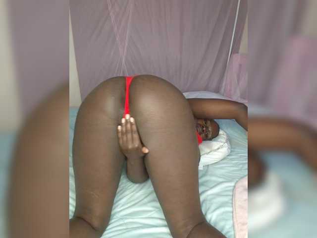 Irresistiblepookie live cam on BongaCams