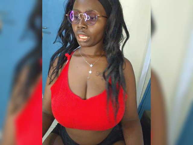 Irresistiblepookie, live now on BongaCams