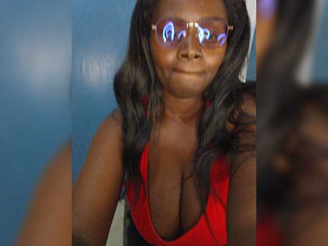 Irresistiblepookie live cam on BongaCams