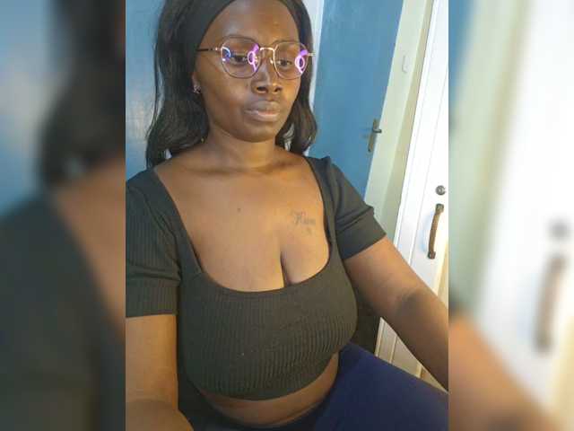 Irresistiblepookie live cam preview