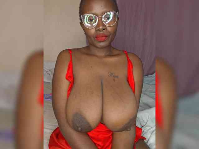 Irresistiblepookie webcam