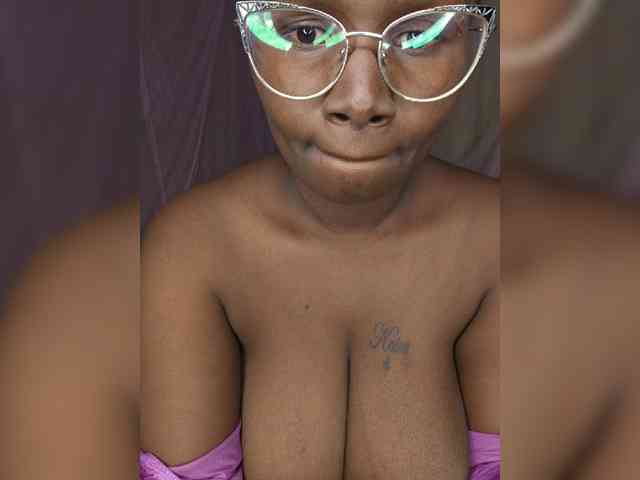 Model: Irresistiblepookie