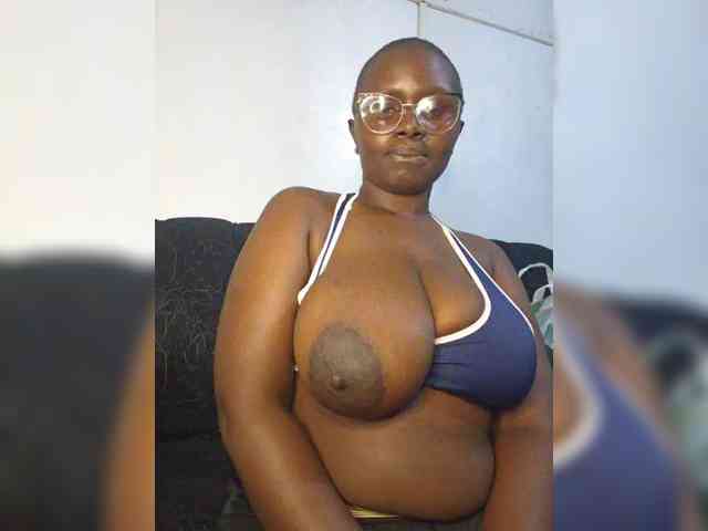 Irresistiblepookie webcam