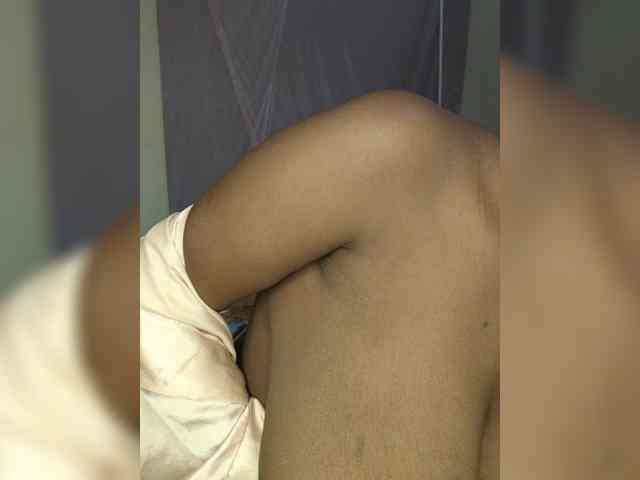 Irresistiblepookie webcam