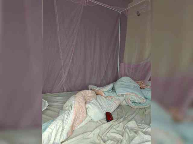 Irresistiblepookie webcam