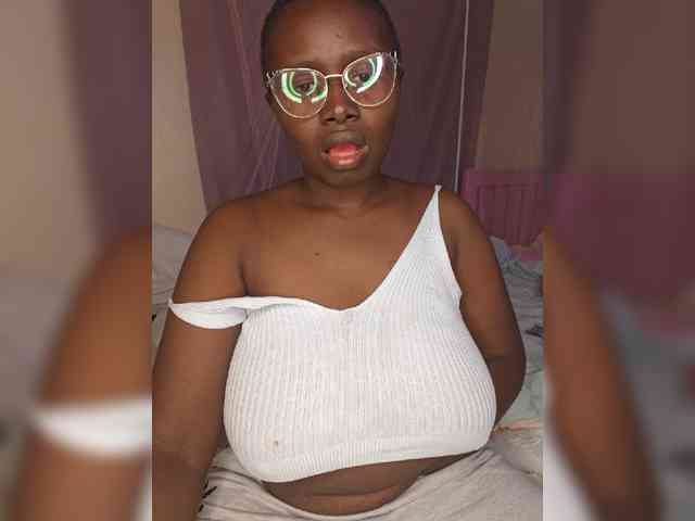 Model: Irresistiblepookie
