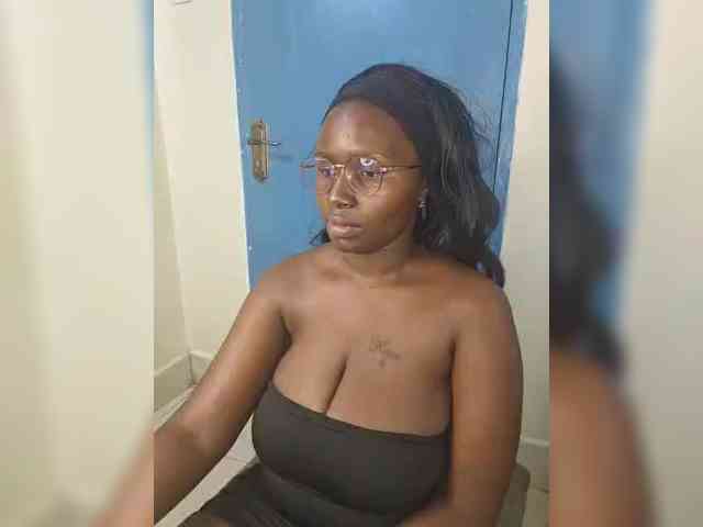 Model: Irresistiblepookie