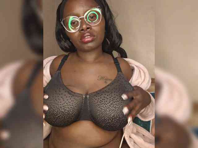 Model: Irresistiblepookie