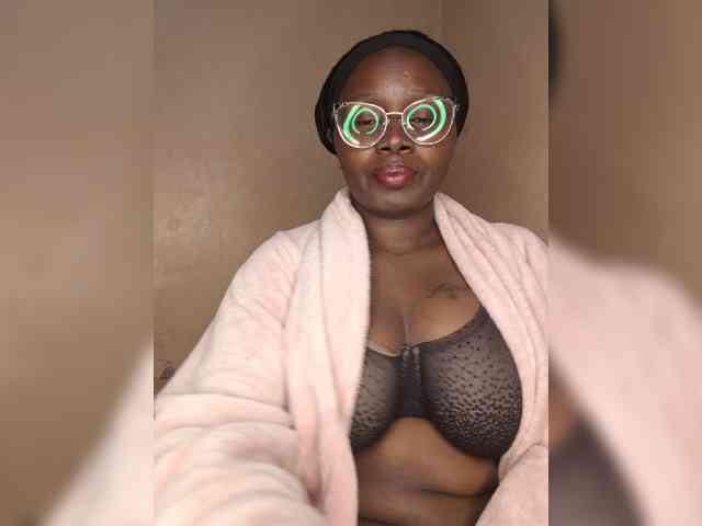Irresistiblepookie webcam