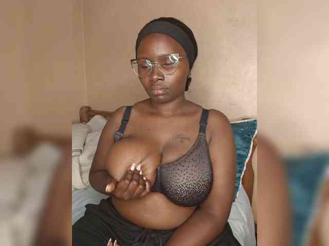 Model: Irresistiblepookie