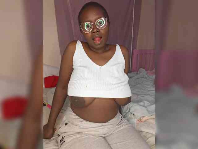 Model: Irresistiblepookie