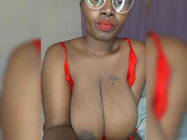 Irresistiblepookie webcam