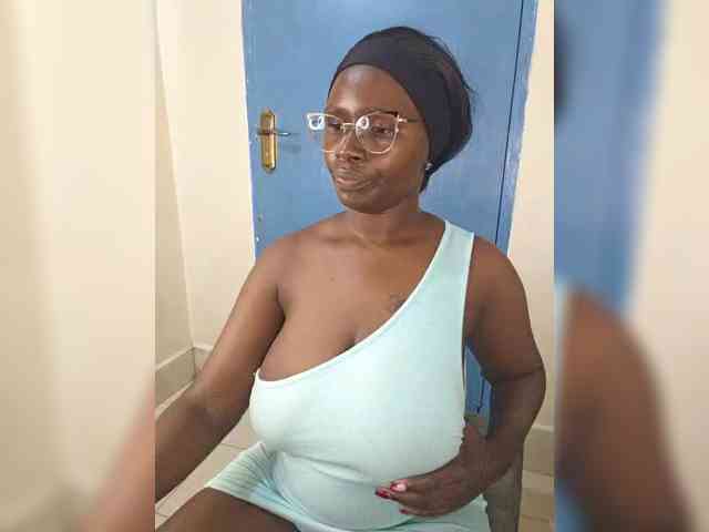 Model: Irresistiblepookie