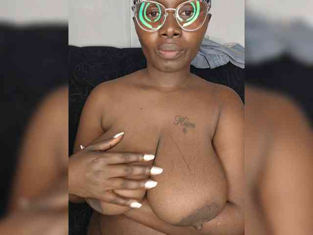 Monamore1 webcam