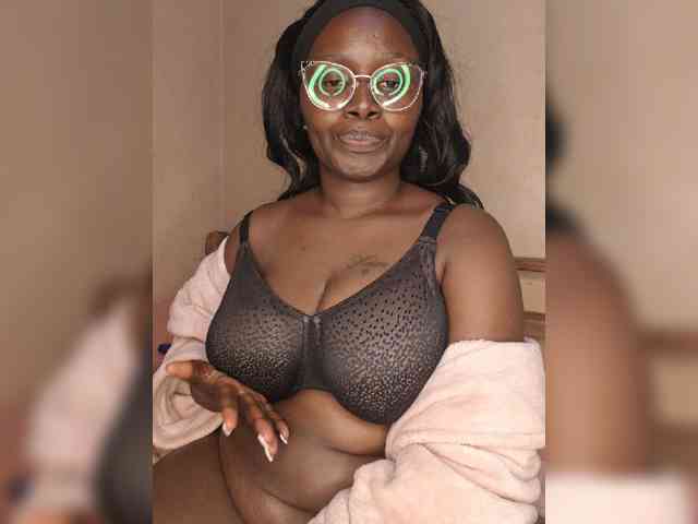 Irresistiblepookie webcam