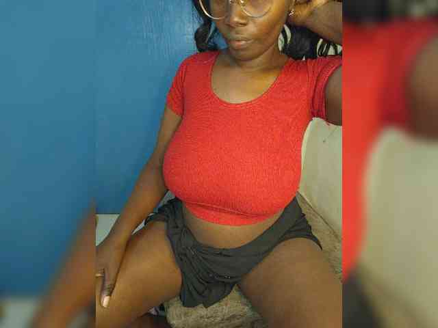 Irresistiblepookie webcam