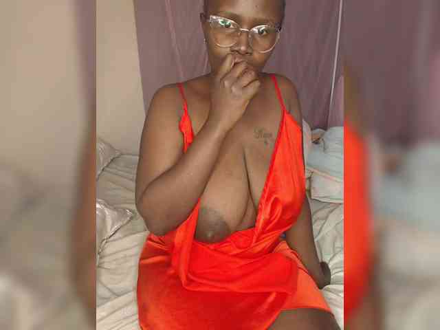 Irresistiblepookie webcam