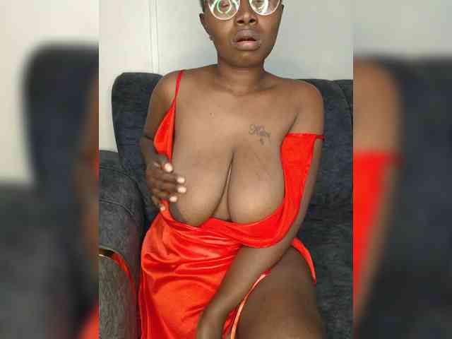 Irresistiblepookie webcam
