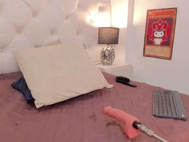 Zoe-Evaanss live cam on BongaCams