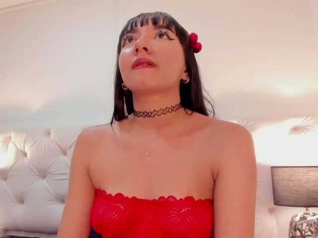 Zoe-Evaanss live cam on BongaCams