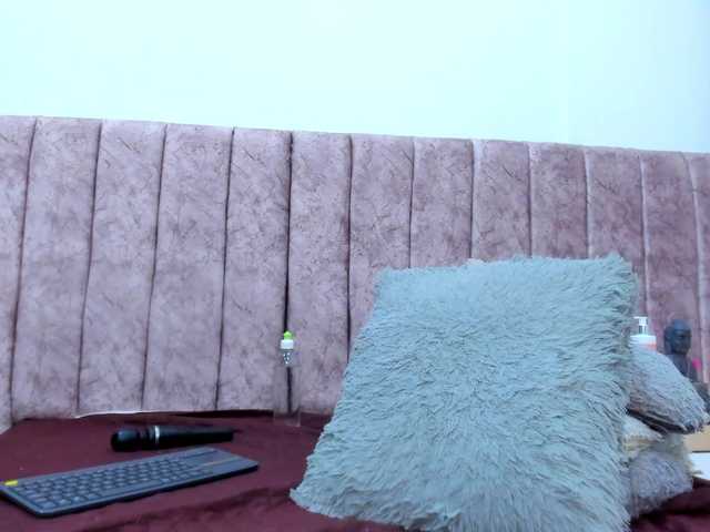 Zoe-Evaanss live webcam show
