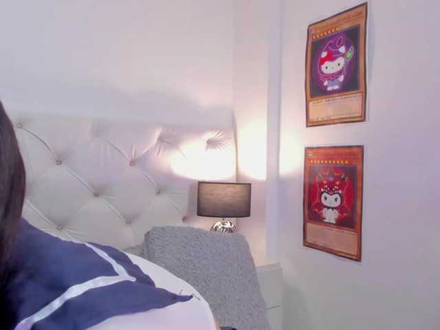 Zoe-Evaanss live cam on BongaCams