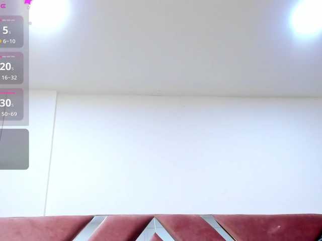 Zoe-Evaanss live cam on BongaCams