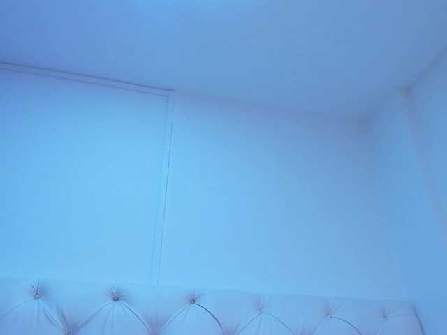 Zoe-Evaanss live webcam show