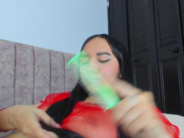 Zoe-Evaanss live cam on BongaCams
