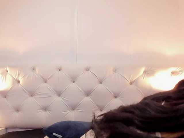 Zoe-Evaanss live cam on BongaCams