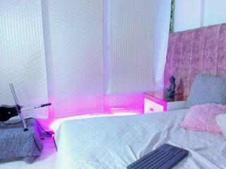 Miia-Rogerss Porn Show