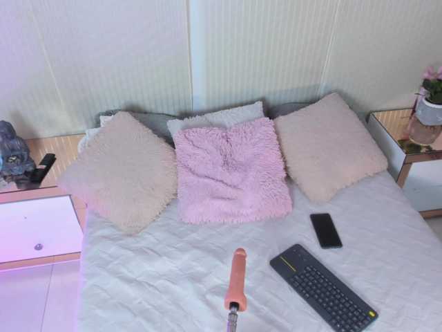 Miia-Rogerss live cam on BongaCams