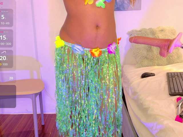 zury-moon live cam on BongaCams