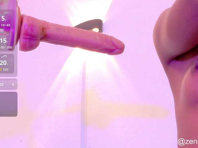 zury-moon live cam on BongaCams