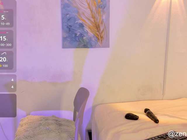 zury-moon live cam on BongaCams