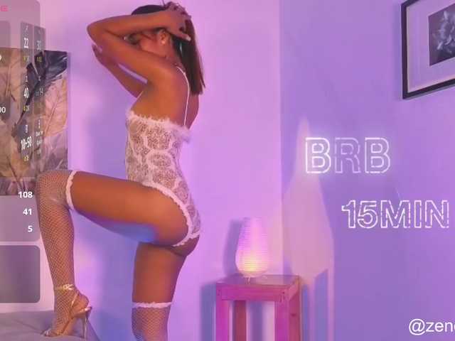 zury-moon live cam on BongaCams