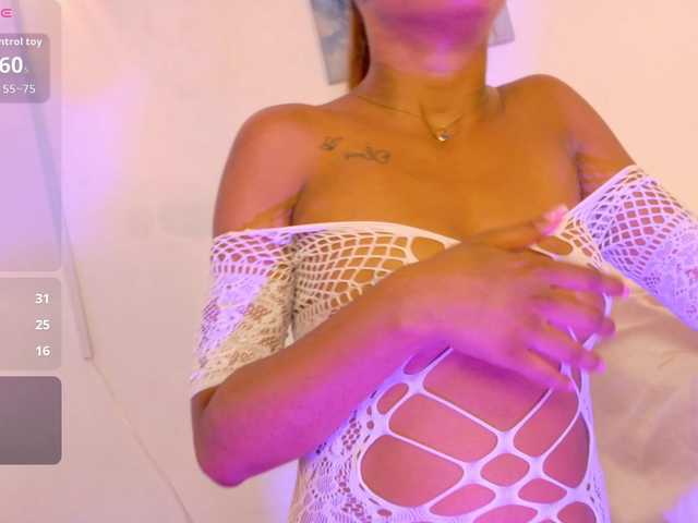 zury-moon live webcam show