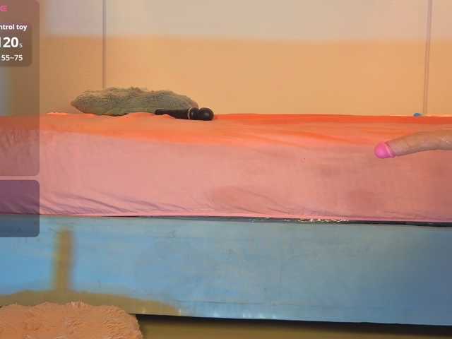 zury-moon live cam on BongaCams