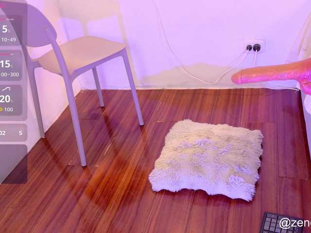 zury-moon live cam on BongaCams