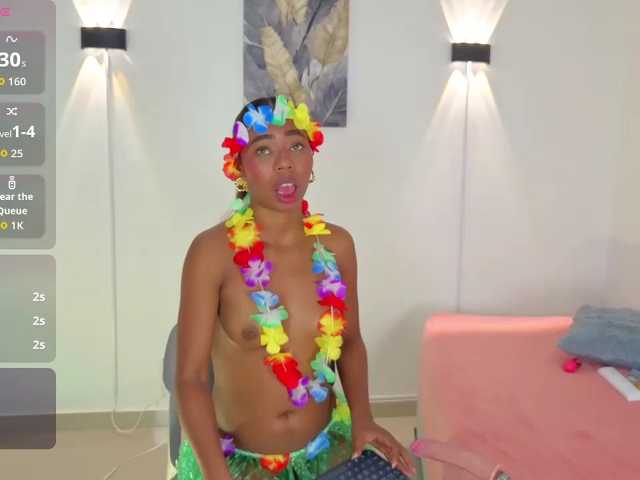zury-moon live cam on BongaCams