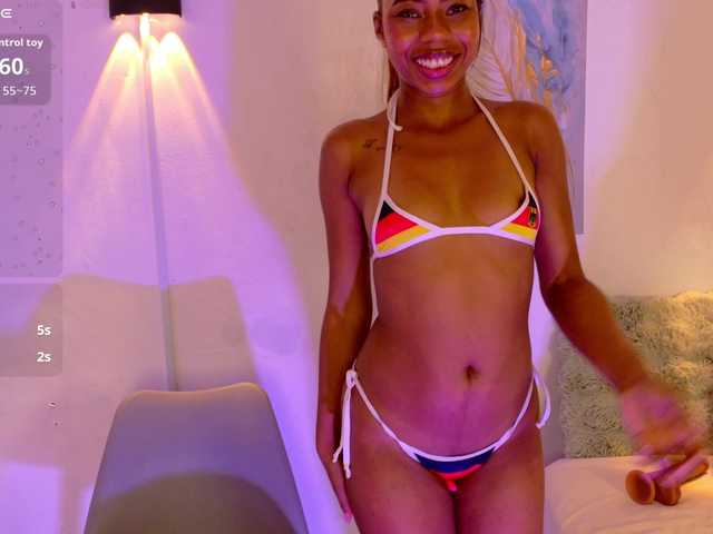 zury-moon live webcam show