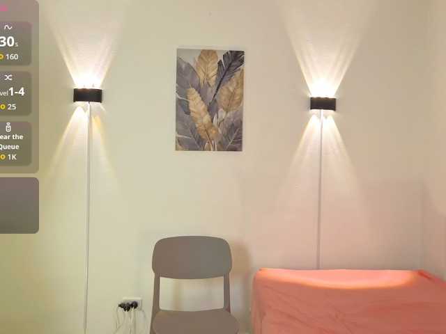 zury-moon live cam on BongaCams