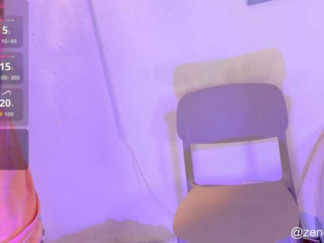zury-moon live cam on BongaCams