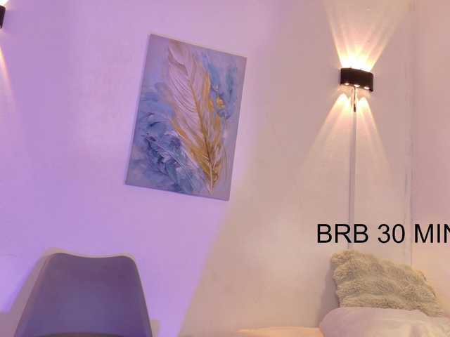 zury-moon live cam on BongaCams