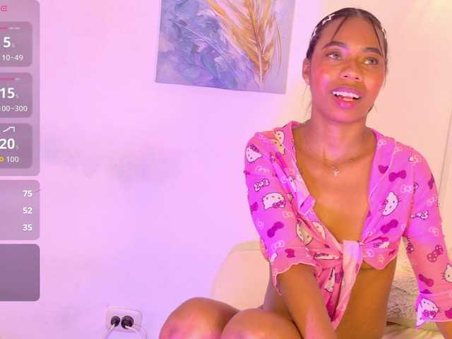 zury-moon live cam on BongaCams