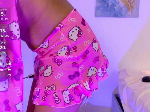zury-moon live cam on BongaCams