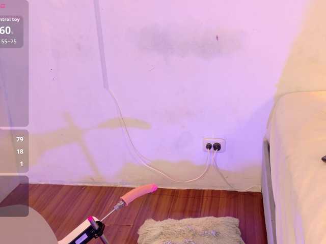 zury-moon live cam on BongaCams