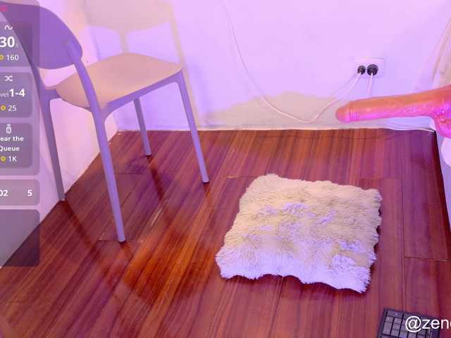 zury-moon live cam on BongaCams