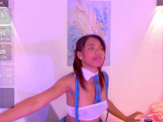zury-moon live cam on BongaCams