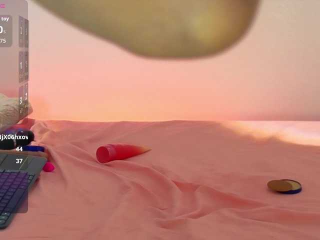zury-moon live cam on BongaCams